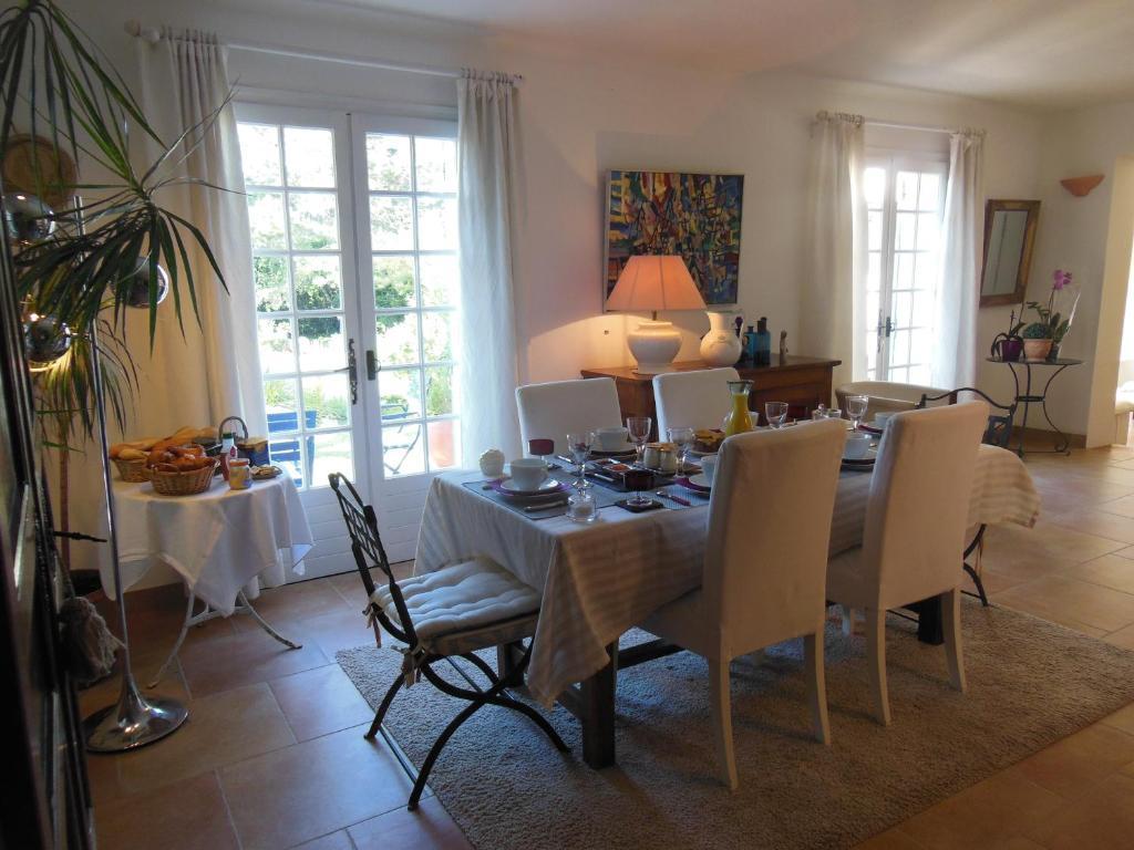 Chambres d'Hôtes Saint Vérédème Pujaut Extérieur photo