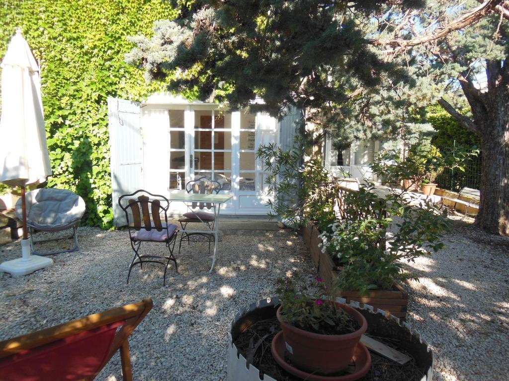 Chambres d'Hôtes Saint Vérédème Pujaut Extérieur photo